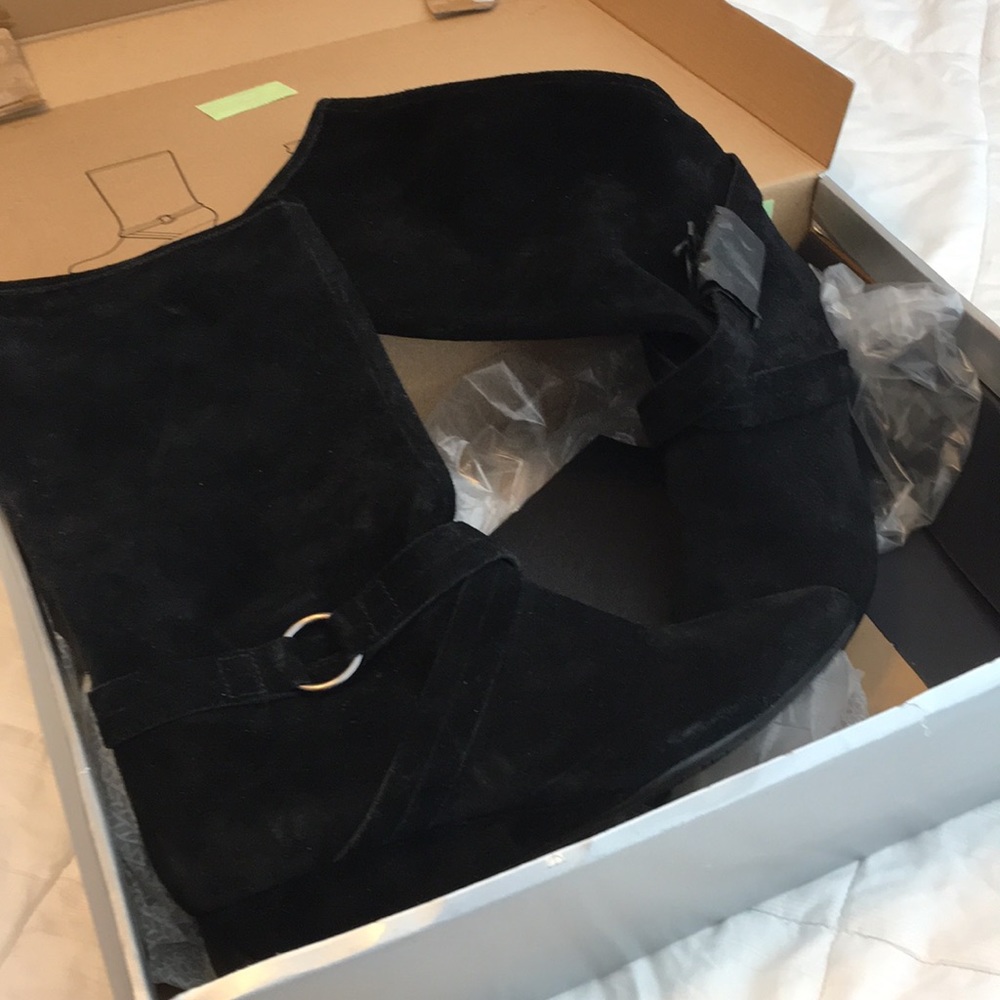 DKNY boots